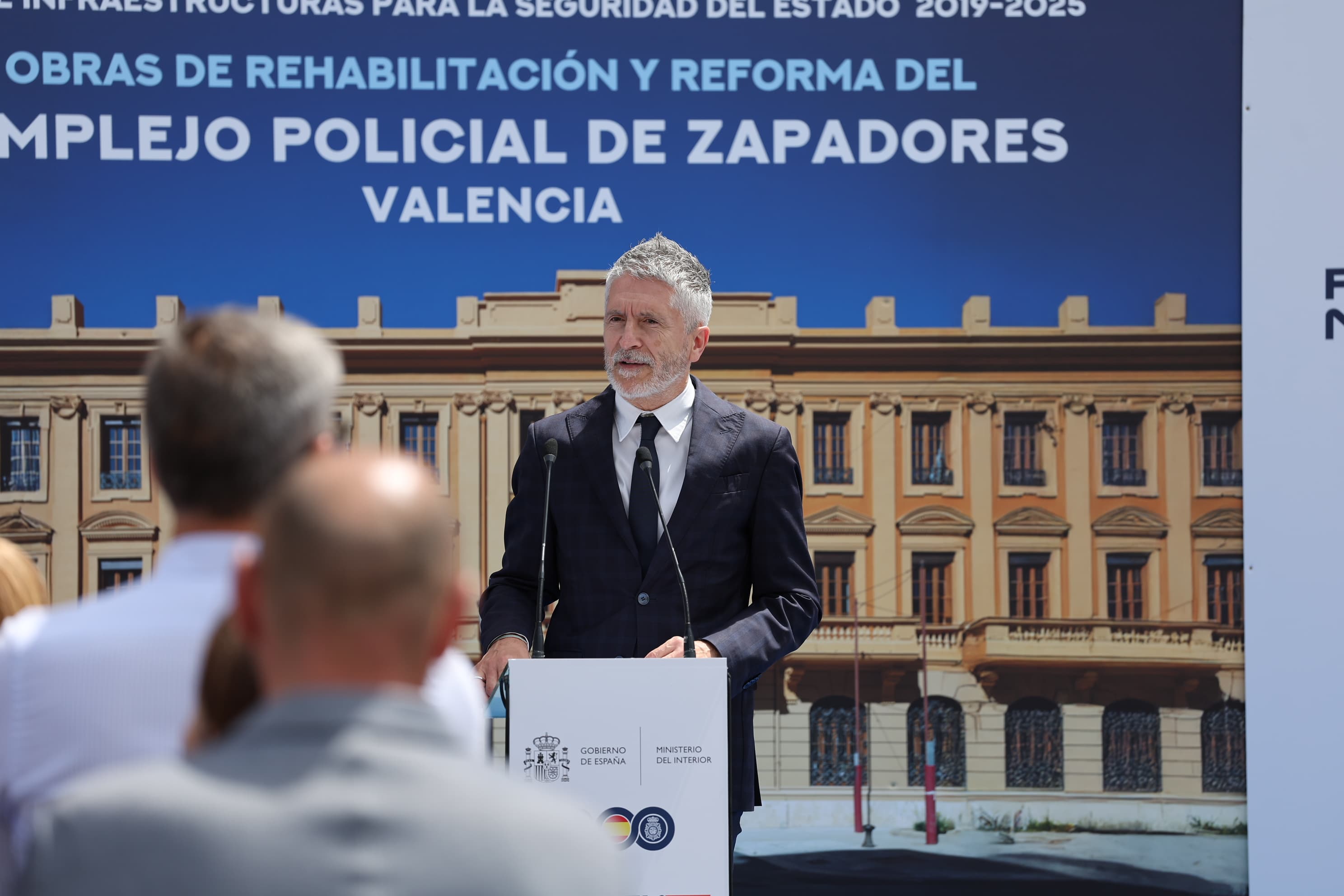 Grande-Marlaska: “Hemos cambiado la fisonomía de los cuarteles y comisarías de todo el país”